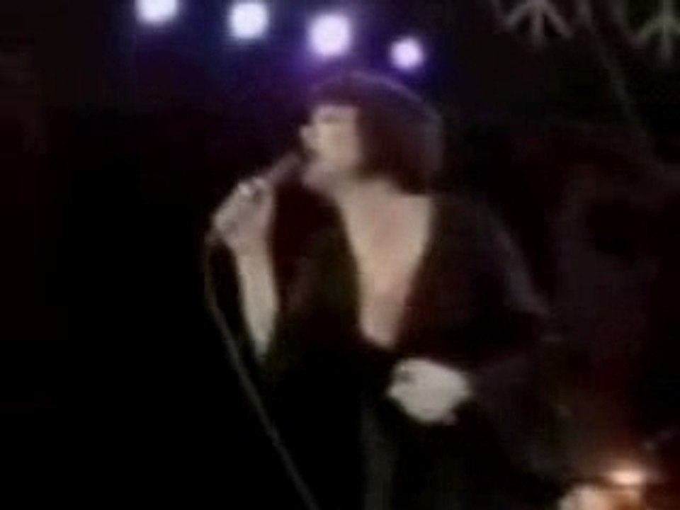 Cyndi Lauper - Working Class Hero