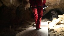 Descente dans la grotte Chauvet, nouveau joyau de l'Unesco