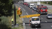 Démontage du portique écotaxe incendié de Prinquiau