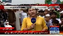 Female Anchor Garidha Farooqui Climbs Up Electric Poll To Save Herself From Police ,PAT Supporters Clash