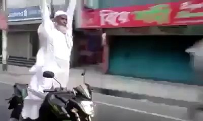 Funny Baba on Motorcycle intrusting video must watch very funnnny...