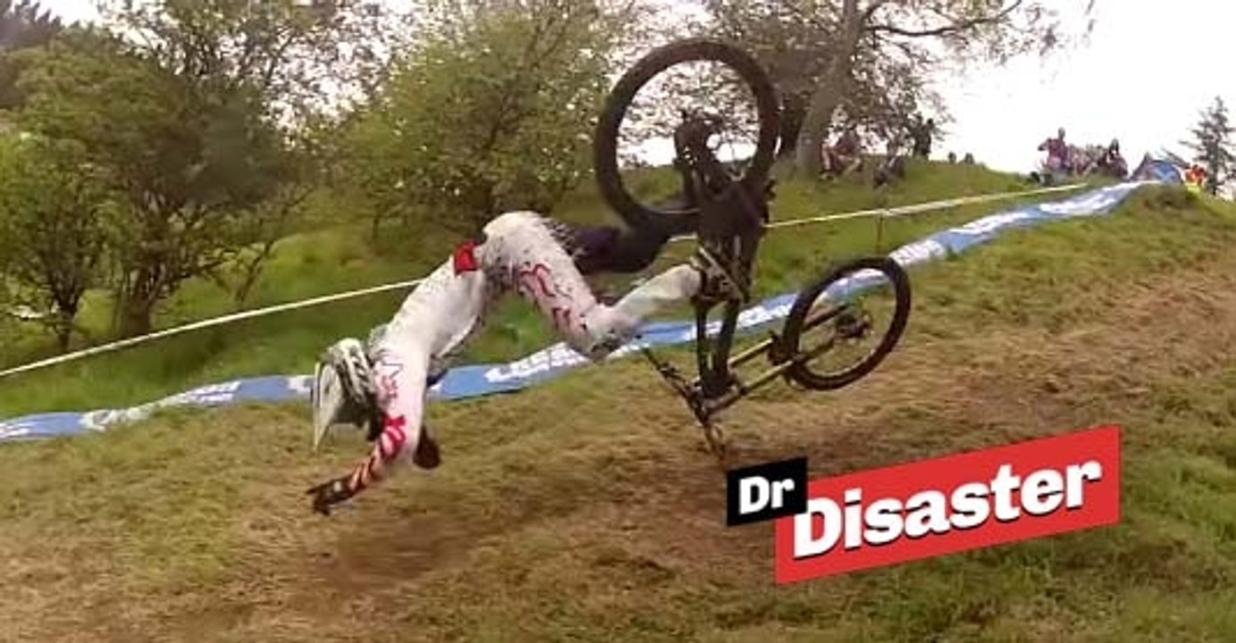 Un rider frôle la mort et gagne sa course / Dr Disaster