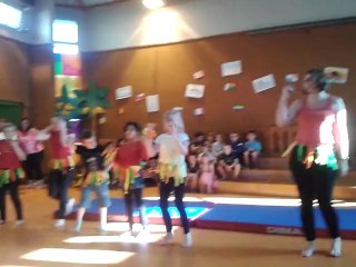 Spectacle périscolaire 2014 (18)