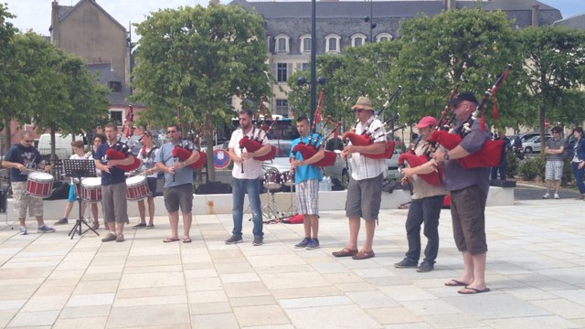 Lâcher d'insectes au jardin du Bel Air