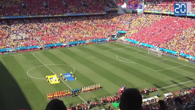Mondial 2014: L'hymne enflammé des supporters chiliens face aux Pays-Bas