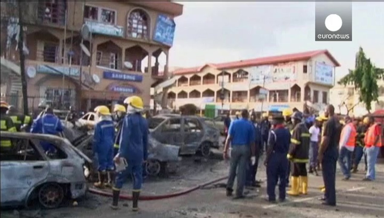 Nigeria, esplosione al centro commerciale, 21 morti