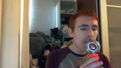 Wiwi égratigne "seule" de Michèle Torr