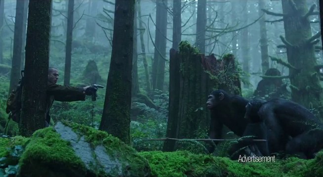 Dawn of the Planet of the Apes - Extrait 'Apes Story [VO|HD]