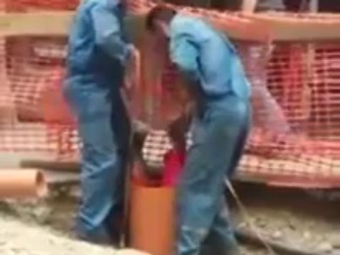 Technique roumaine pour descendre dans un tuyau