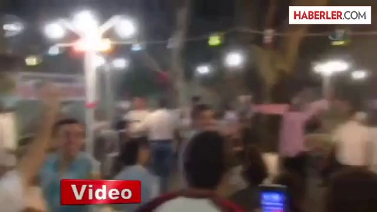 Alan Dar Gelince Damat ve Babası Ağaçta Oynadı