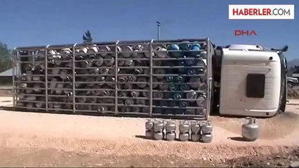 Tüp Yüklü Kamyon Devrildi: 1 Yaralı