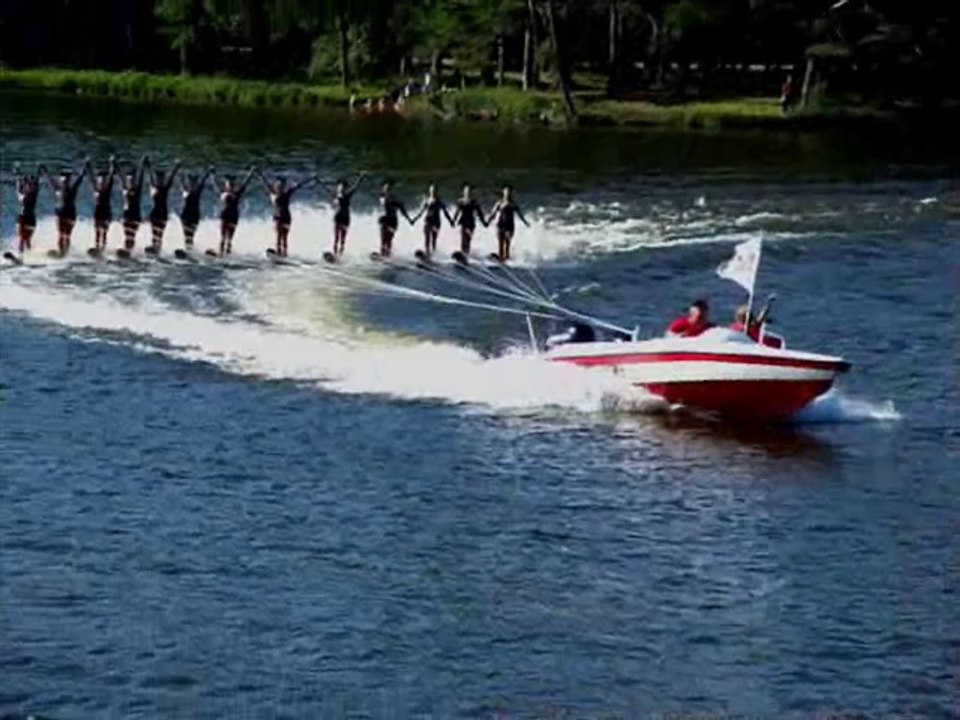 Fantastic Ski boat rentals at Dassel & Minneapolis, Minnesota areas. Visit http://chartered-rentals.com/