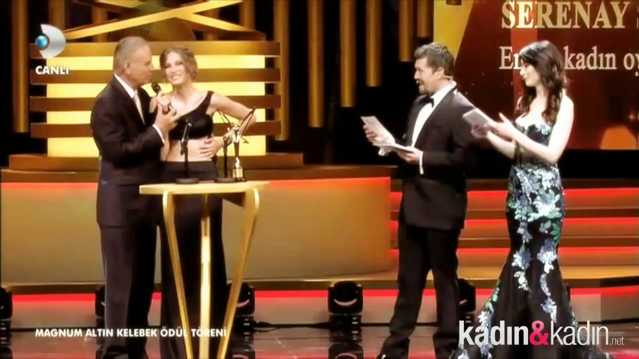 Ediz Hun'dan Serenay Sarıkaya açıklaması