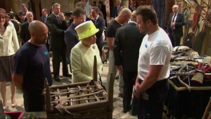 La reine Elizabeth II dans les studios de Game Of Thrones