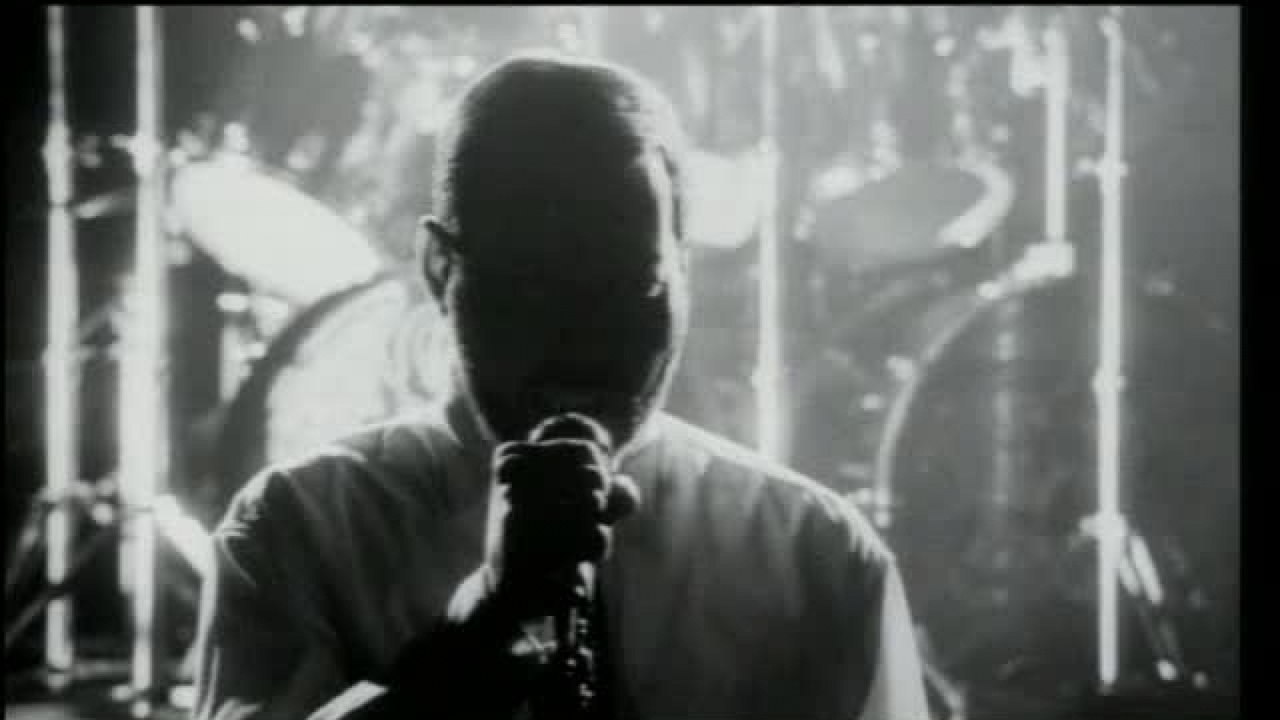 Queen - I Want It All  (Official Video)