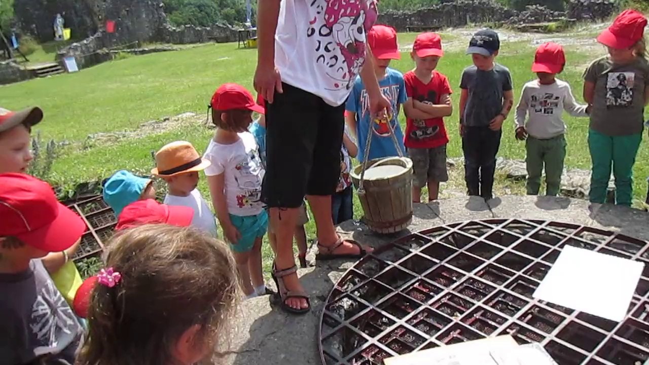 33 METRES DE HAUTEUR