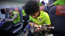 Seleção embarca ao som de pagode após vitória sobre Camarões