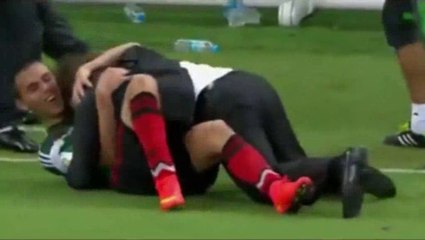 فرحة مدرب المكسيك بالصعود لدور الـ 16