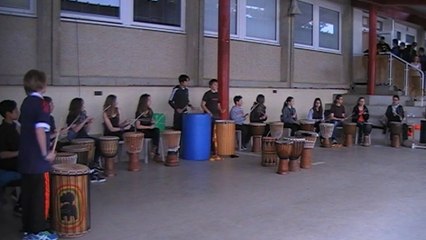 Tambours du Burundi Atelier artistique Les Fougères 2014.