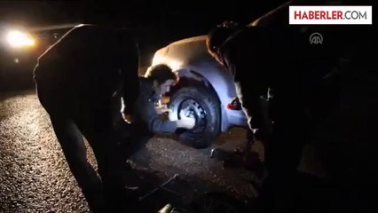 Sağanak Ağrı-İran karayolunu ulaşıma kapattı -