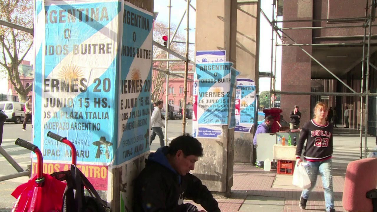 Argentina intenta aplazar el pago de ‘fondos buitre’