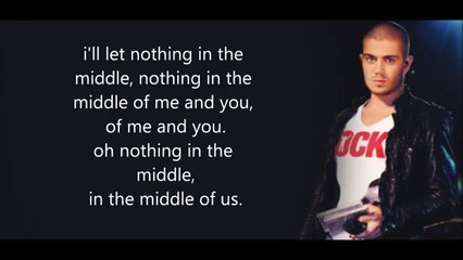 In The Middle - The Wanted (lyrics)