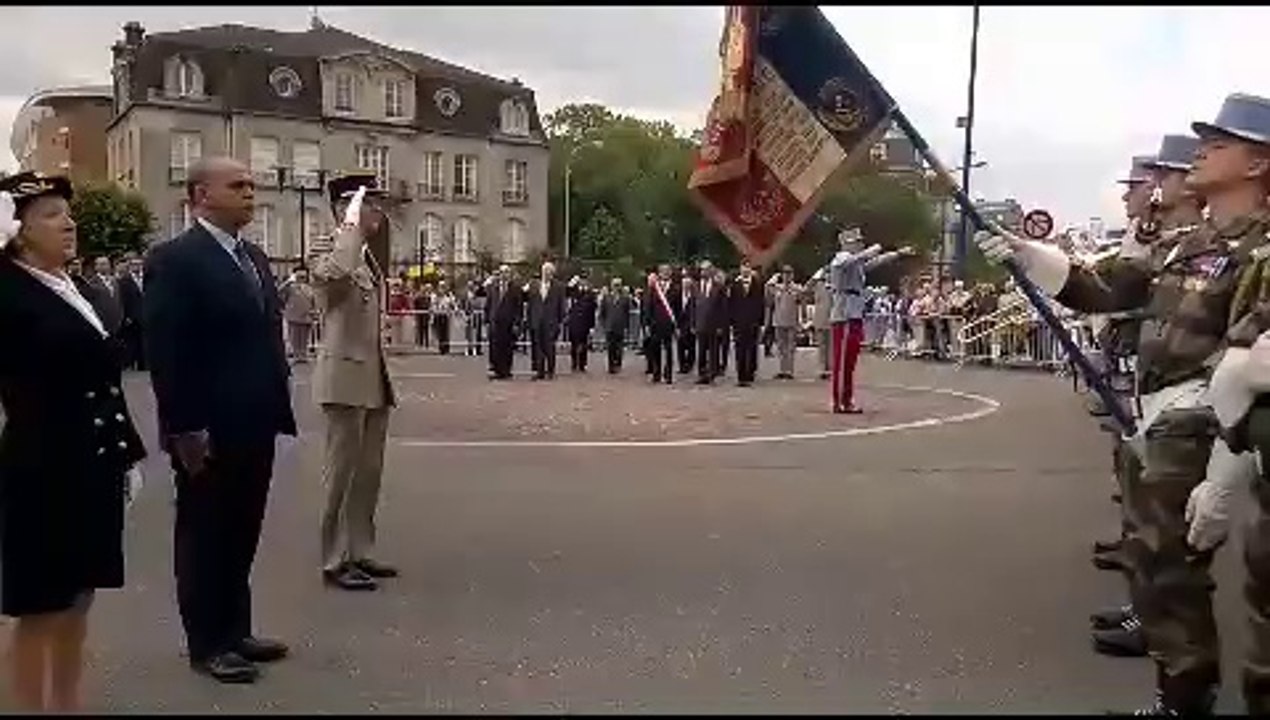 Kader Arif , secrétaire d'Etat aux Anciens combattants de passage à Verdun