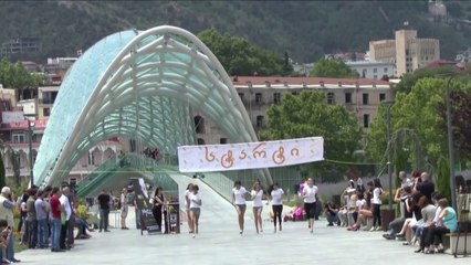 Géorgie: course en talons à Tbilissi