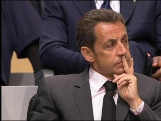 Nicolas Sarkozy fait planer le doute sur son retour - 25/06