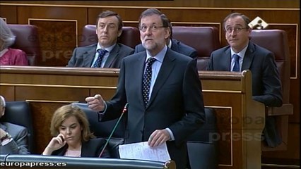 Rajoy defiende su "magnífica" reforma fiscal