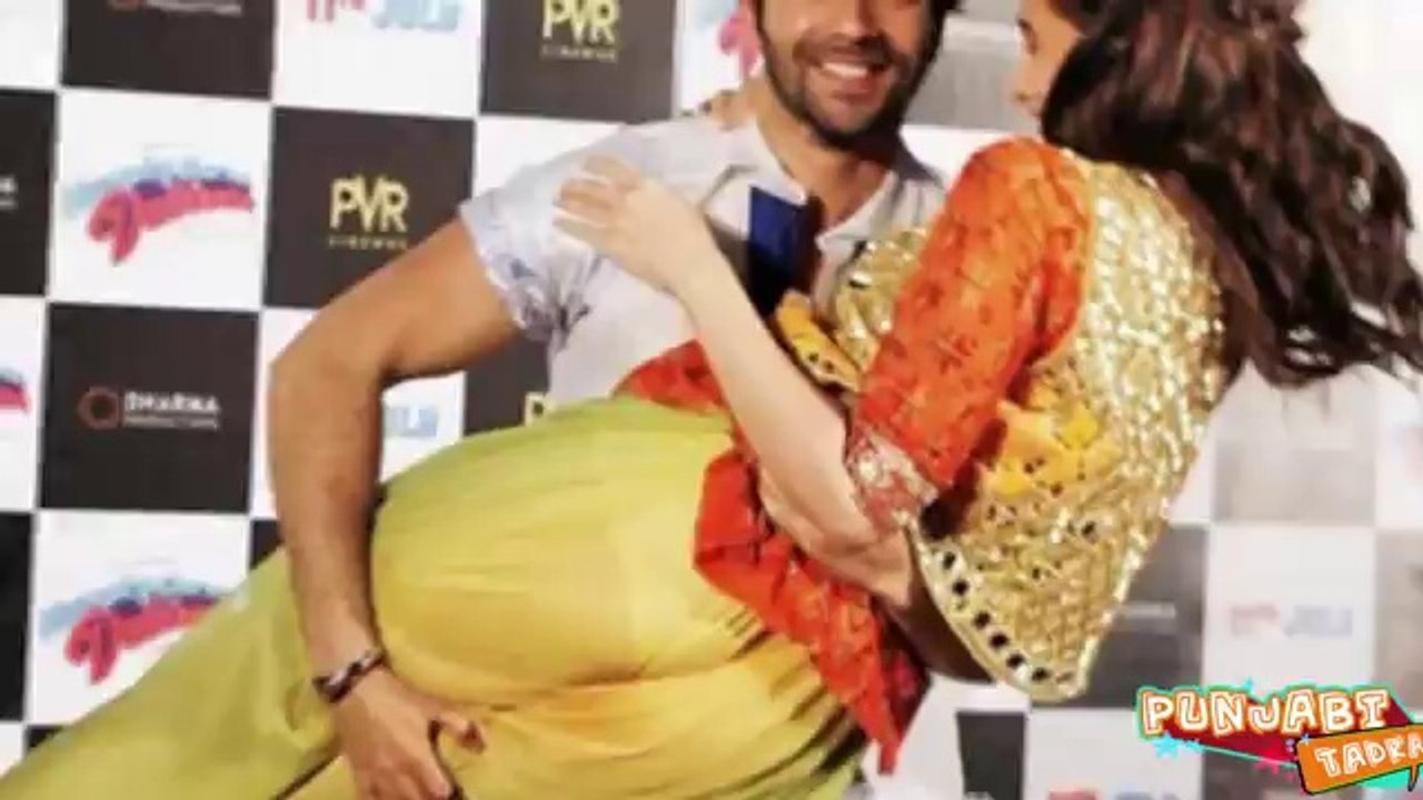 Alia Bhatt's BLAMES  Varun Dhawan for WARDROBE MALFUNCTION BY BOLLYWOOD TWEETS