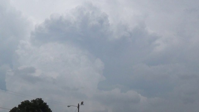 Tornado producing thunderstom North Carolina Fayetteville area with rotation