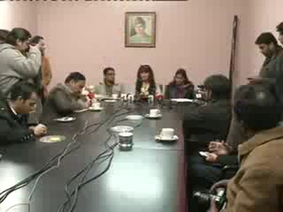 asim_butt_Meera_Engagement_PKG_Dawn_News_LHR