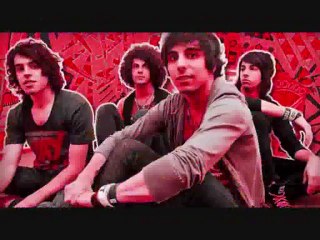 Cash Cash - Dynamite (with lyrics)