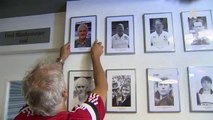 25-06-2014 Fred Rutten hangt zijn portret op