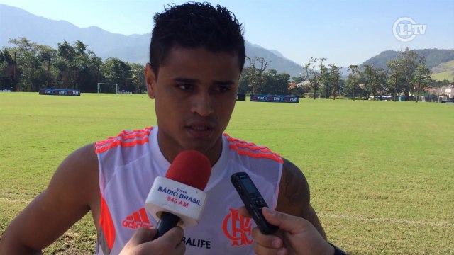 Everton fala sobre volta aos treinos físicos