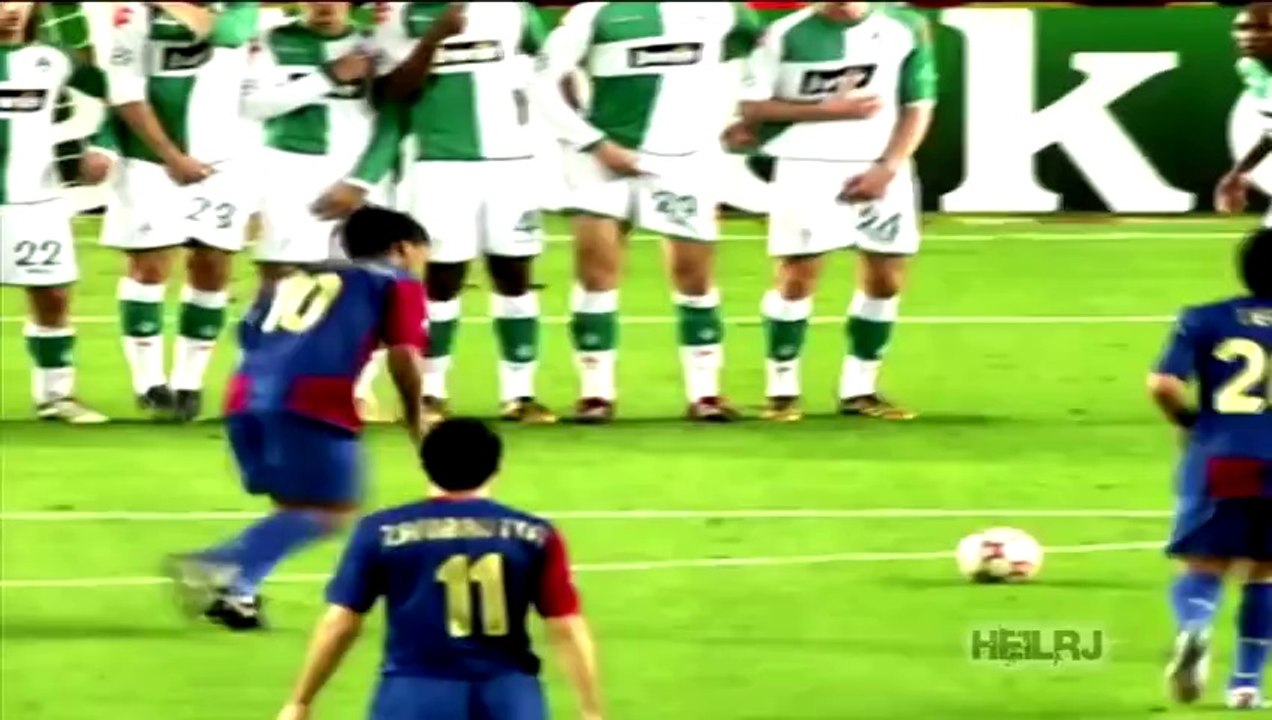 Ronaldinho ● Top 10 Free Kicks Ever