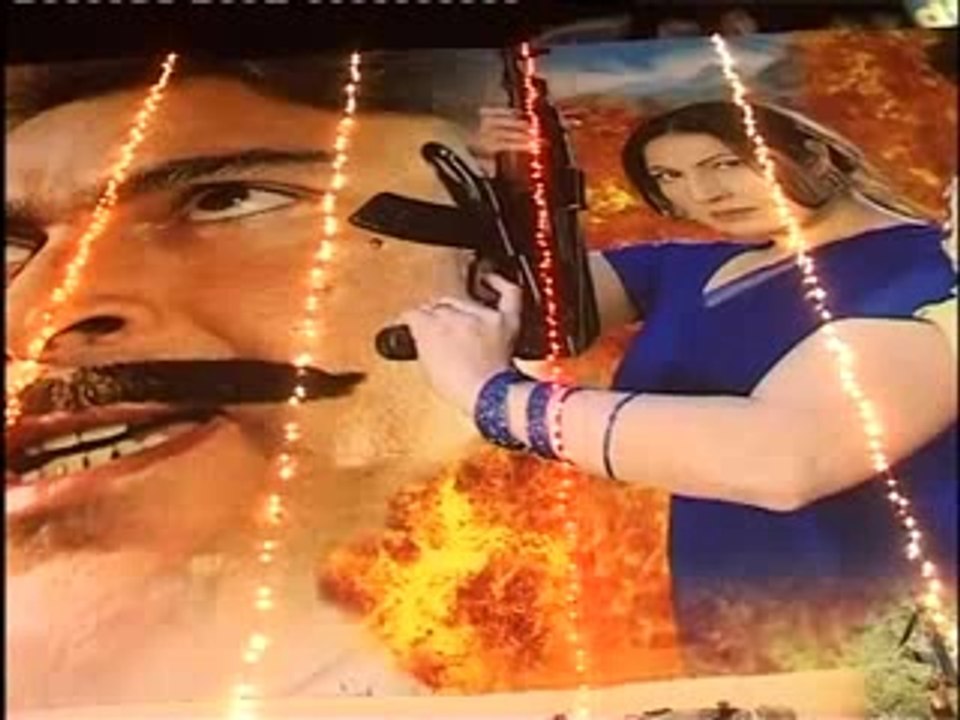 asim_butt_Pakistan_Film_Industry_Cinema_Decline_Dawn_News_LHR