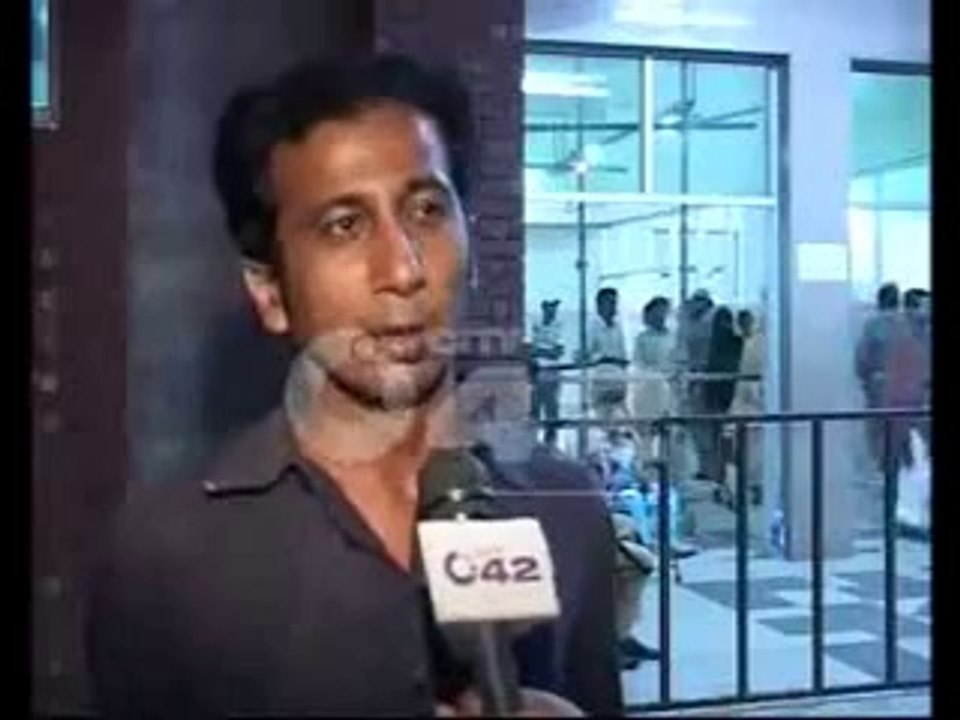 asim_butt_Traffic_Rush_Creates_Problem_For_Ambulances_Pkg