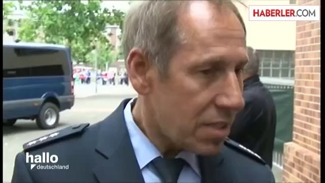 Türk Kuyumcuyu Otomatik Tüfeklerle Soydular