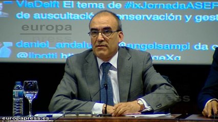 Fomento analiza la conservación de carreteras