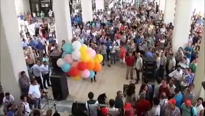 İzmir de İşçiler Hakları İçin Grevde!