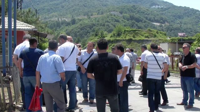 AMASRA TAŞKÖMÜRÜ İŞLETMESİ ÖNÜNDE BASIN AÇIKLAMASI 1