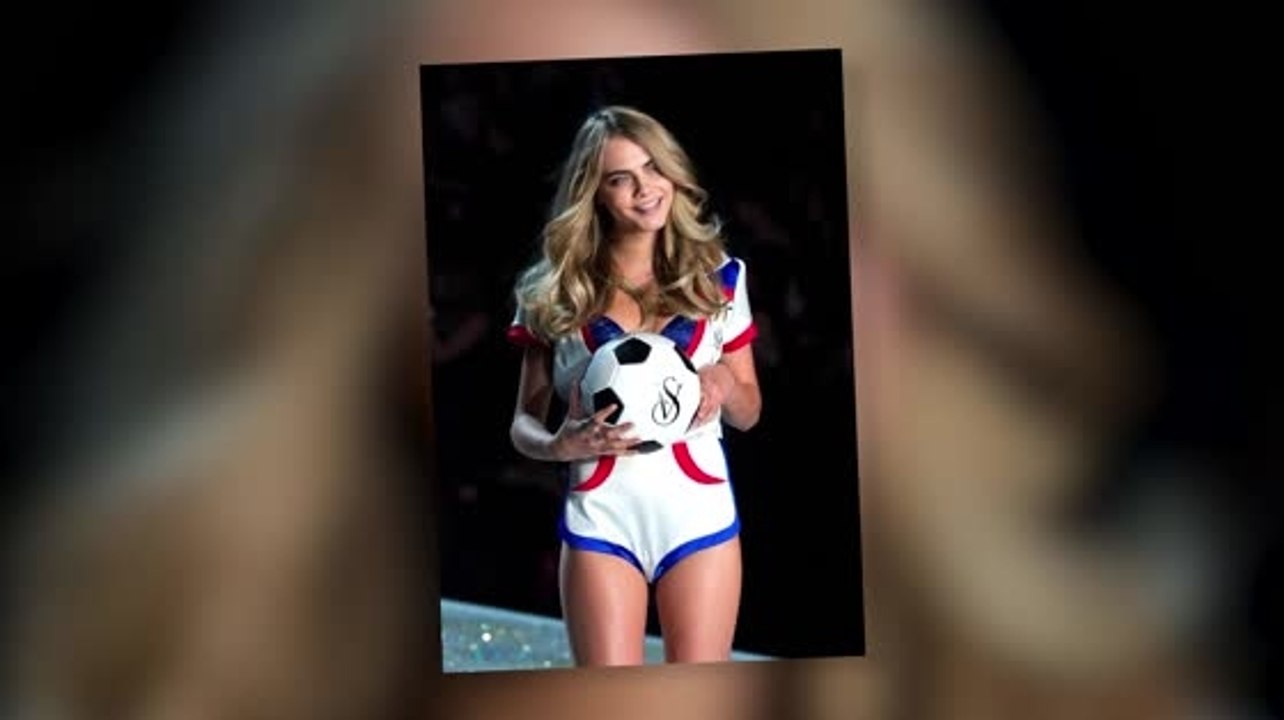 Cara Delevingne se duerme durante entrevista co...