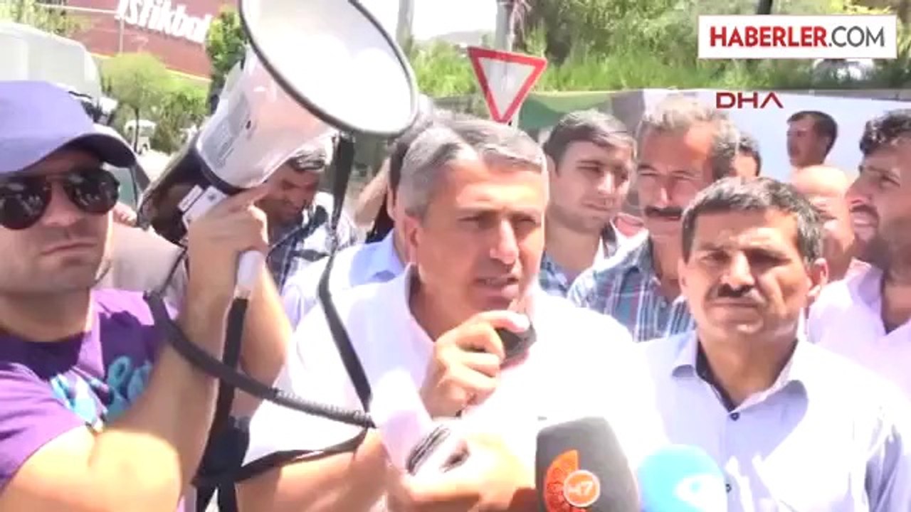Mardinli Çiftçiler, Diyarbakır Karayolunu Trafiğe Kapattı Ek