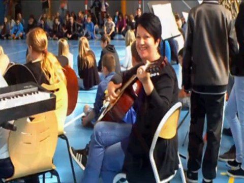 Cup Song au collège Jacques Prévert de Watten