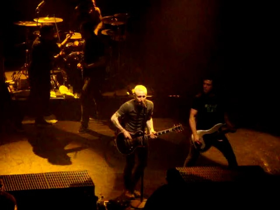 Yellowcard - Rivertown Blues