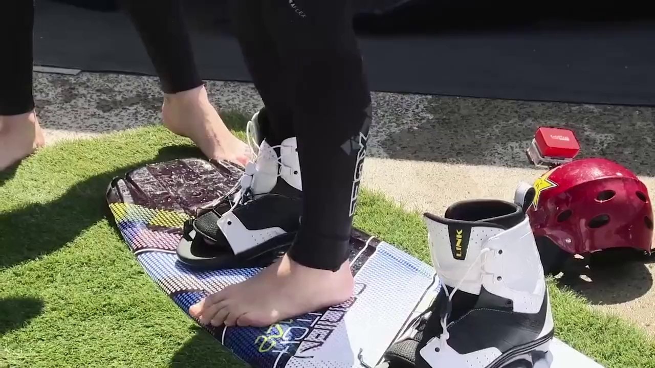 Kieler Woche 2014 - Akif Aydin lernt Wakeboarding am Bootshafen