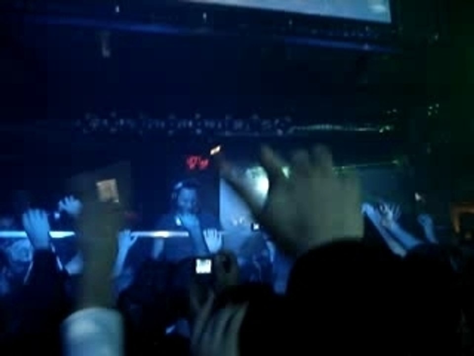 MOV03238