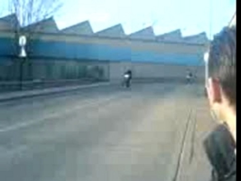 bordel devant la rez
